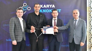 SAÜ'lü Akademisyenler ödül töreninde buluştu