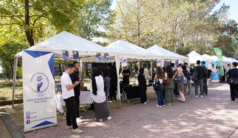SAÜ öğrencilerine bakanlık desteği