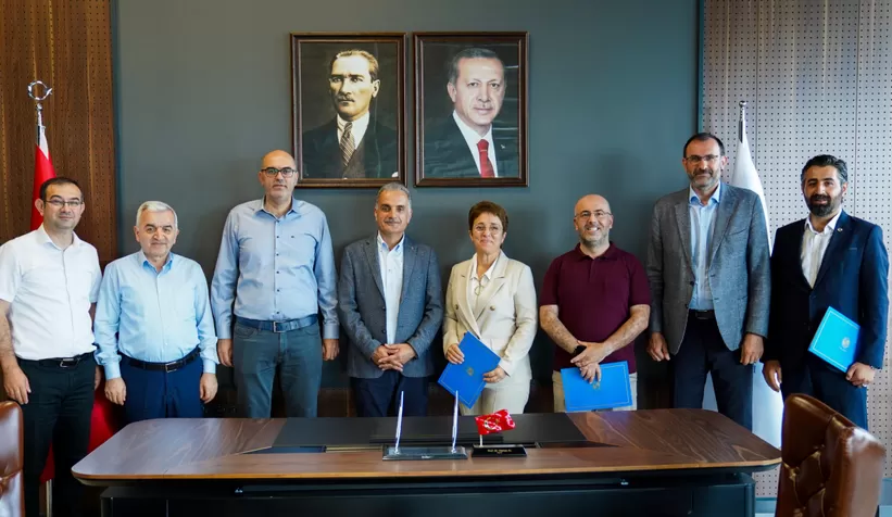 SAÜ yayınlarında bir ilk