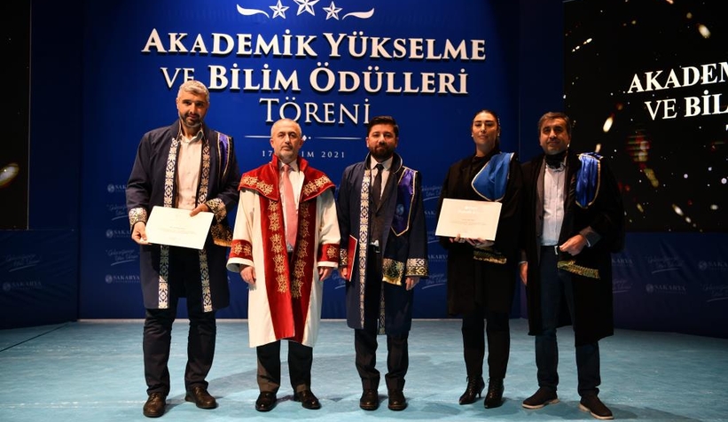SAÜ’de Akademik Yükselme ve Bilim İnsanı Ödülleri Töreni