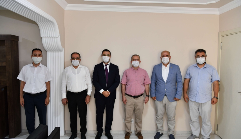 SAÜ’de iki ayrı birimde devir teslim töreni yapıldı