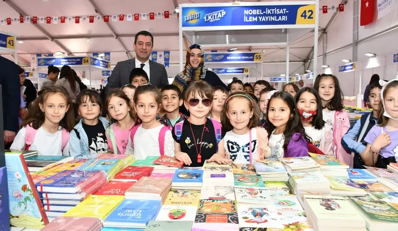 SAÜFEST'i ziyaret etti
