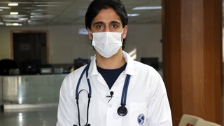 Savaştan kaçtı, Sakarya'da doktor oldu