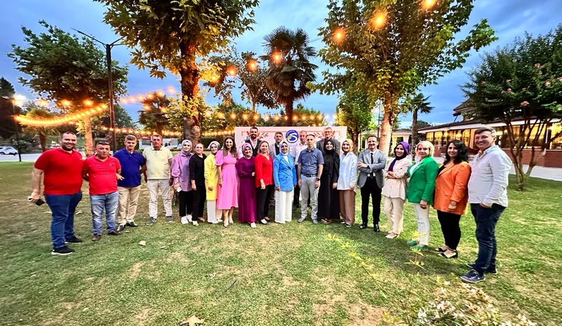 SEAH’ta emekliye ayrılan personele plaket verildi