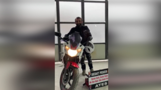 Sedat Peker Akyazılı hayranına motosiklet hediye etti