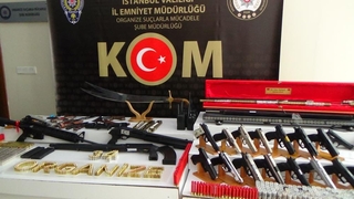 Sedat Peker operasyonunda ele geçenler sergilendi