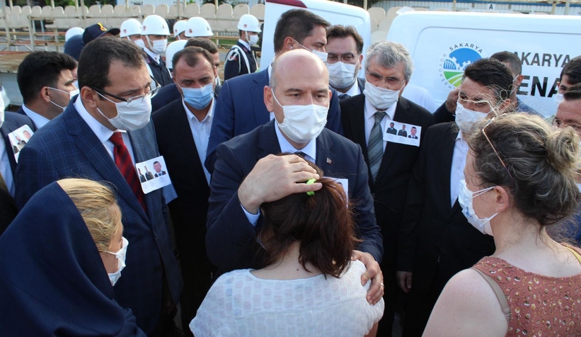 Şehidin nişanlısını teselli etti