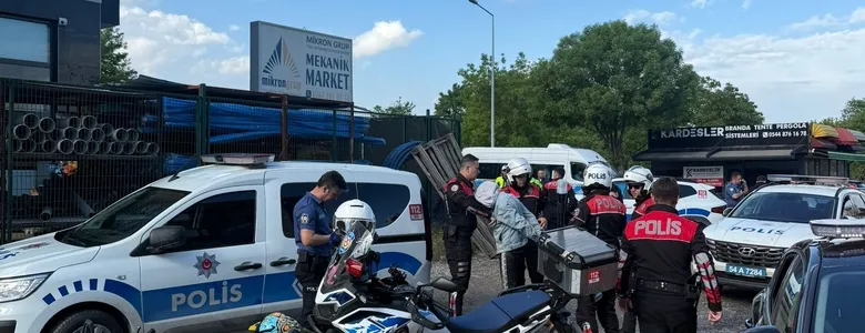 Şehirde hareketli dakikalar; Polis yere yatırıp kelepçeledi