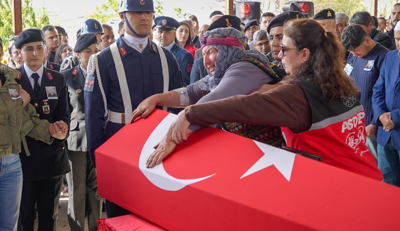 Şehit astsubaya acı veda