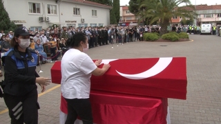 Şehit eşini böyle uğurladı