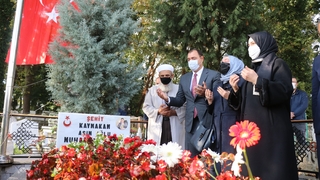 Şehit Kaymakam Safitürk kabri başında anıldı