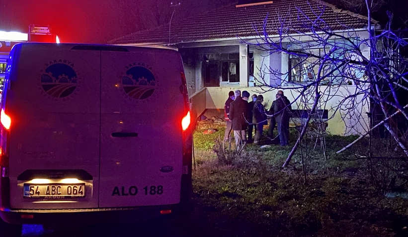 Sekiz farklı yangında 4 kişi hayatını kaybetti