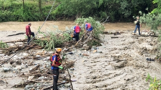Sel sularına kapılan yaşlı adamı arama çalışmaları sürüyor