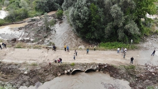 Sel sularına kapılmıştı; 28 kişilik ekip arıyor