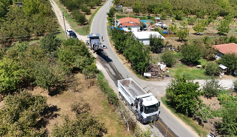 Selahiye- Çubuklu yolunda asfalt çalışması