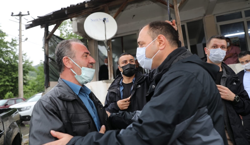 Selde hayatını kaybeden Özkul'un ailesini ziyaret etti