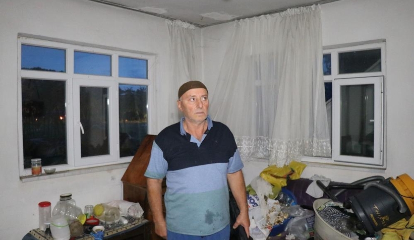 Selde saatlerce mahsur kaldı