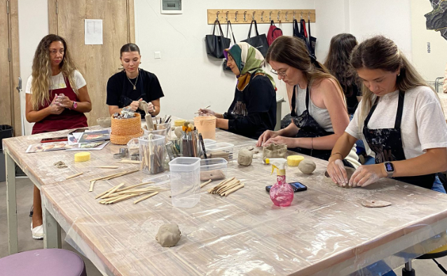 Seramik sanatının tüm incelikleri Serdivan'da bir araya geliyor