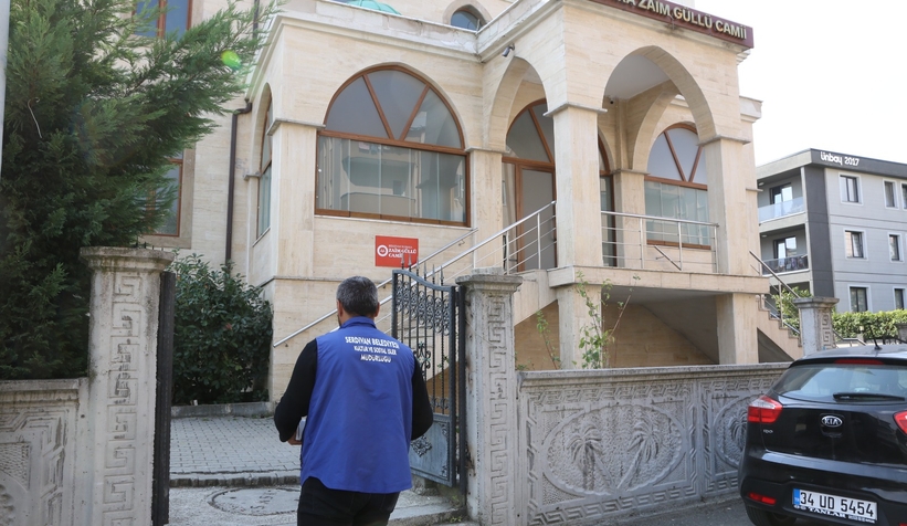 Serdivan Belediyesi Camilere lokum dağıttı