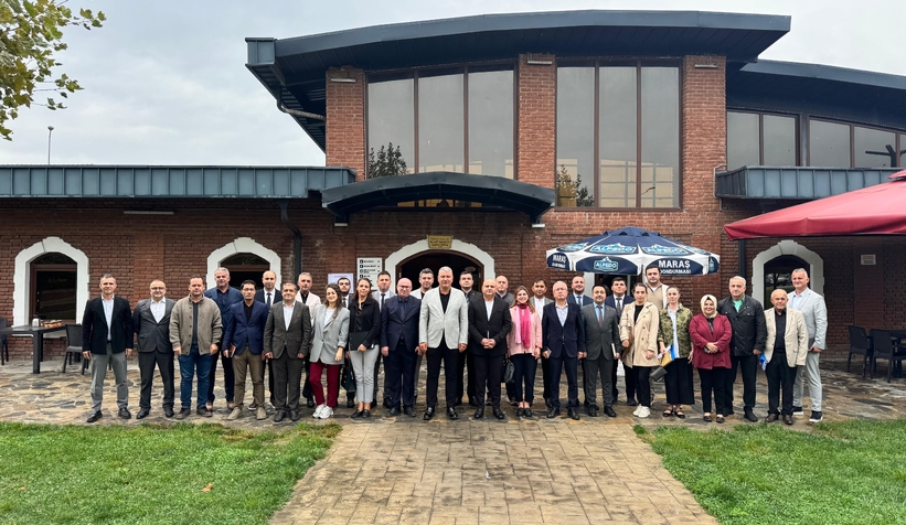 Serdivan Belediyesi'nde değerlendirme toplantısı