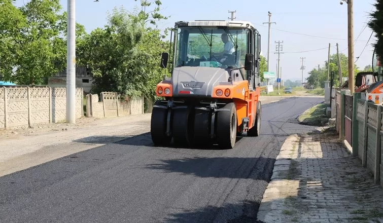 Serdivan Belediyesi'nden asfalt atağı