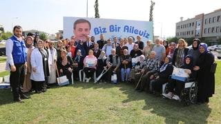 Serdivan Belediyesi yaşlıların yanında