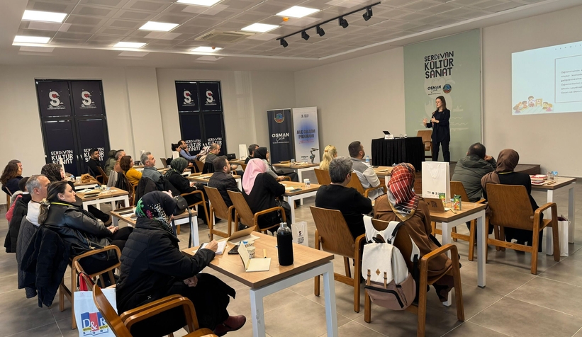 Serdivan Belediyesi’nden ailelere yönelik gelişim programı