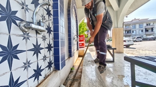 Serdivan Belediyesi’nden temizlik atağı