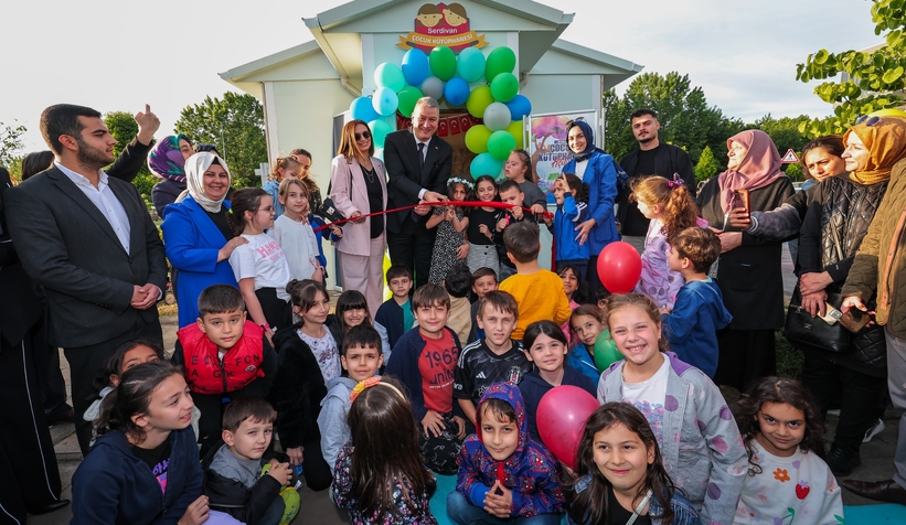 Serdivan çocuk kütüphanesi açıldı