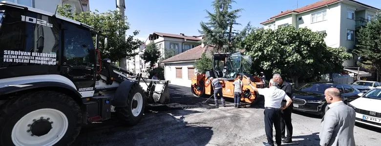 Serdivan'da asfalt çalışmaları sürüyor