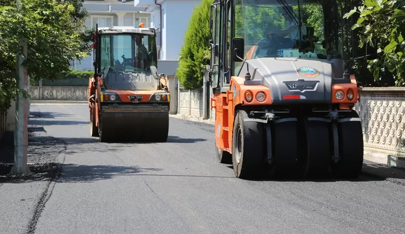 Serdivan'da asfalt seferberliği devam ediyor