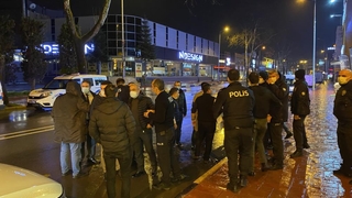 Serdivan'da dehşet; İki kişiyi bıçakladılar