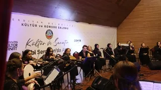 Serdivan'da kadınlara özel yeşilçam konseri