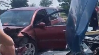 Serdivan'da kafa kafaya çarpıştılar: 2 yaralı