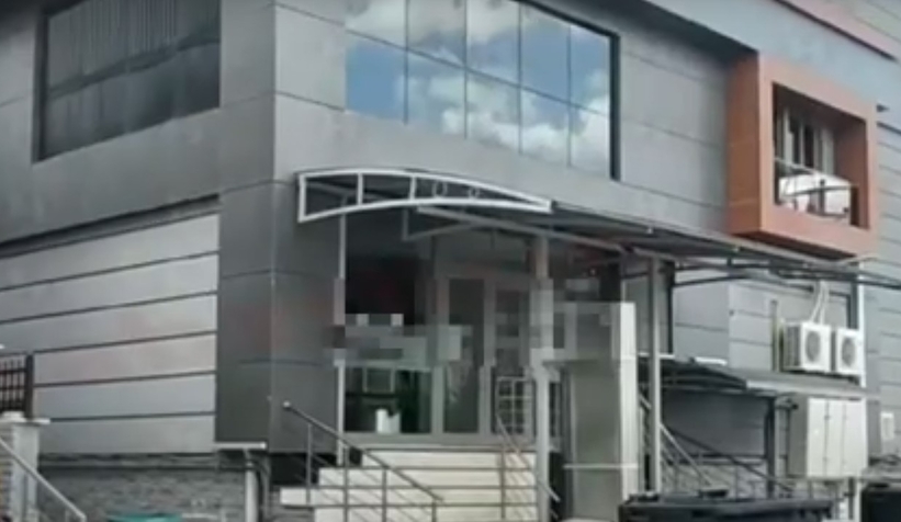 Serdivan'da kliniği kurşunladılar