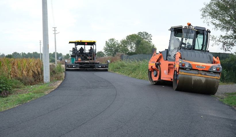 Serdivan'da kritik bağlantı yolu asfaltlandı