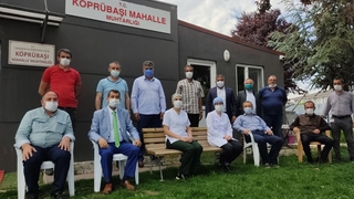 Serdivan'da muhtarlar ilk doz aşılarını oldu