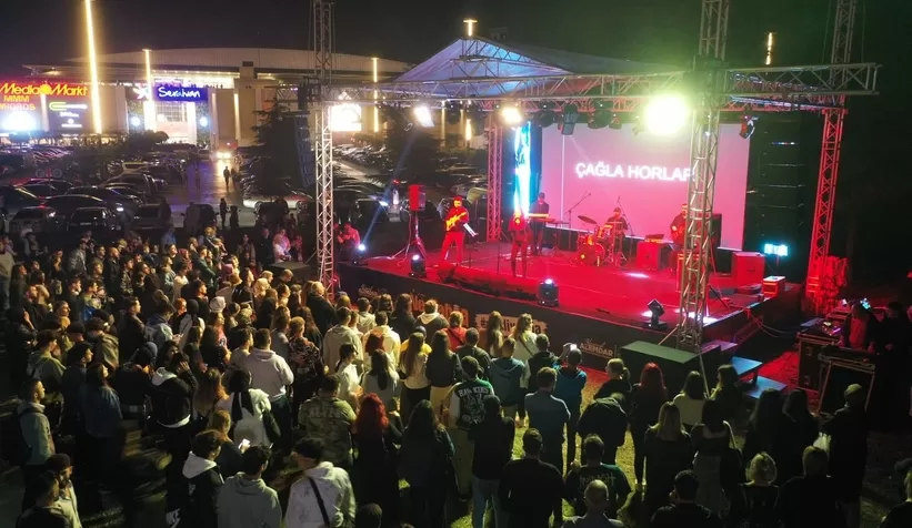 Serdivan'da şenlik coşkusu başladı