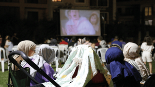 Serdivan Millet Bahçesi'nde sinema keyfi