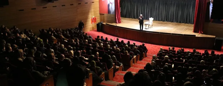 Serdivan Nurullah Genç'i ağırladı