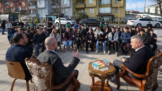 Serdivan seyir terasında gençlerle tarih söyleşisi 
