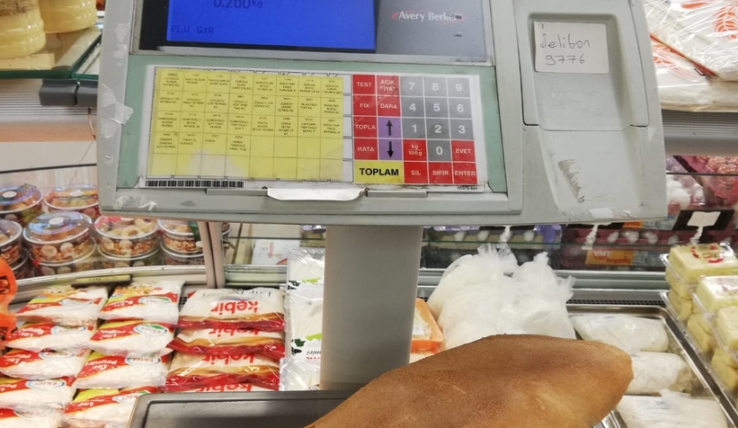 Serdivan zabıtadan market ve fırınlara denetim