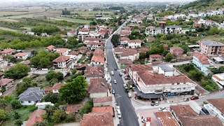 Serdivan’da 3 mahallenin yolu yenilendi