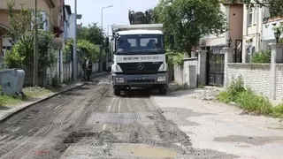 Serdivan’da asfalt atağı