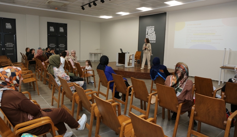 Serdivan’da Bilinçli Aile Seminerleri