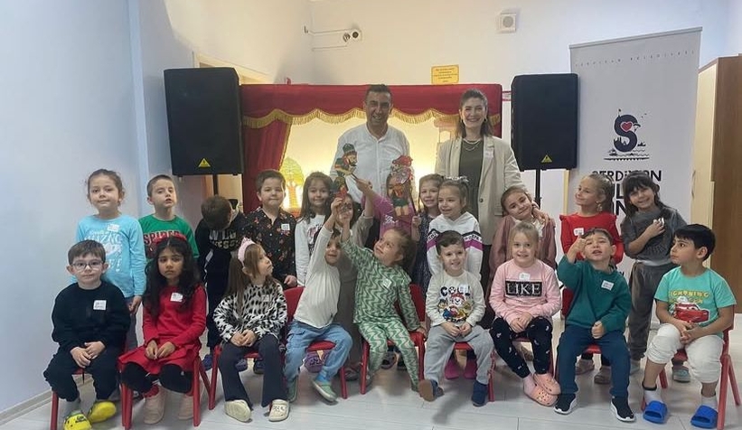 Serdivan’da çocuklar tiyatro ile buluşuyor