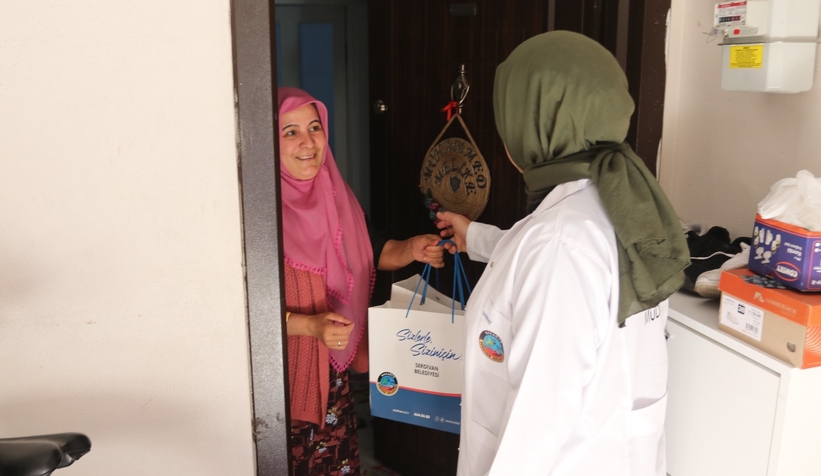 Serdivan’da Hoş Geldin Bebek hediyesi