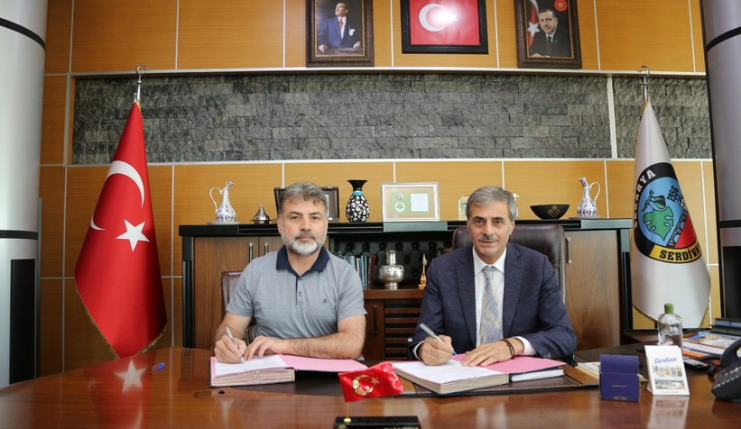 Serdivan’da toplu sözleşme imzaları atıldı