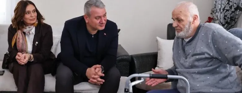 Serdivan’da Yaşlılar Haftası’nda anlamlı ziyaret