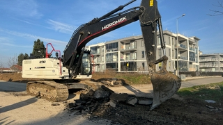 Serdivan’da yol genişletme çalışması